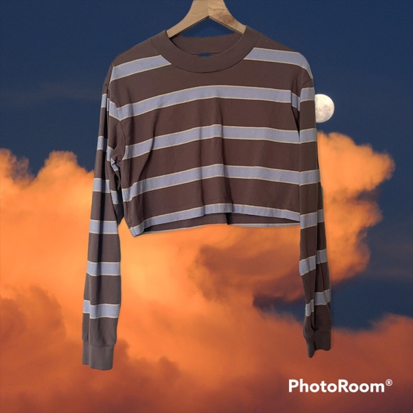 Aritzia TNA Ryer Longsleeve striped cropped - Picture 2 of 4